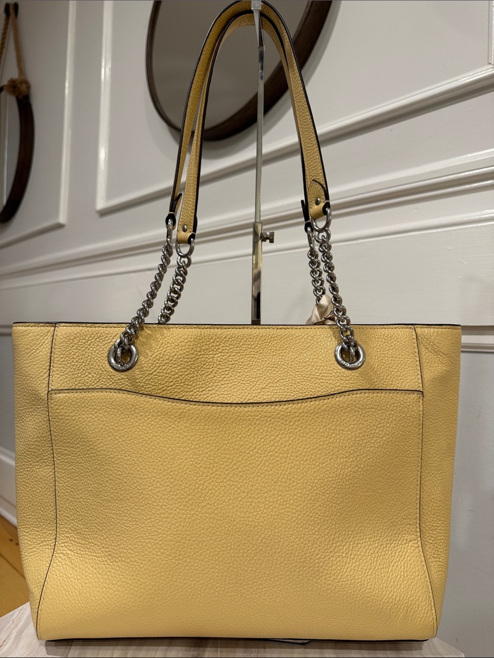 Coach Bag Cammie Pale Yellow Pebbled Leather Tote with Chain-Strap Handles - Picture 7 of 17